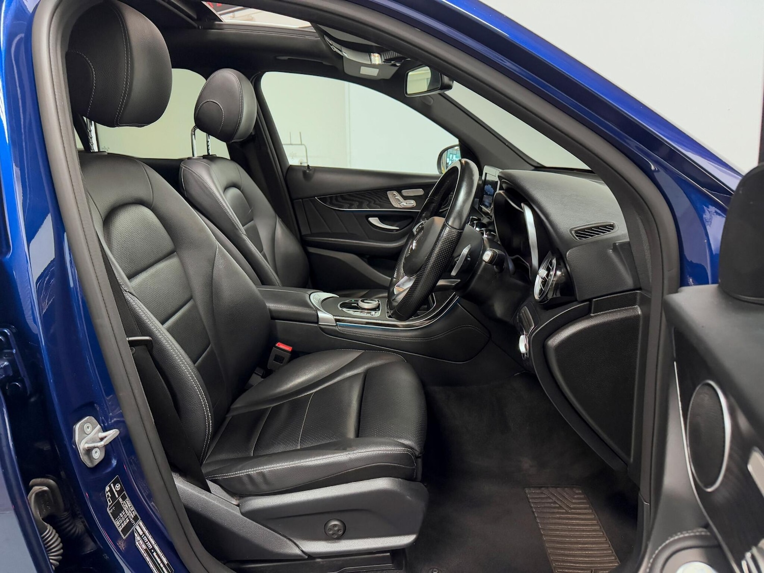 Used Mercedes-Benz GLC 2018 for sale - 76238691: Photo 22