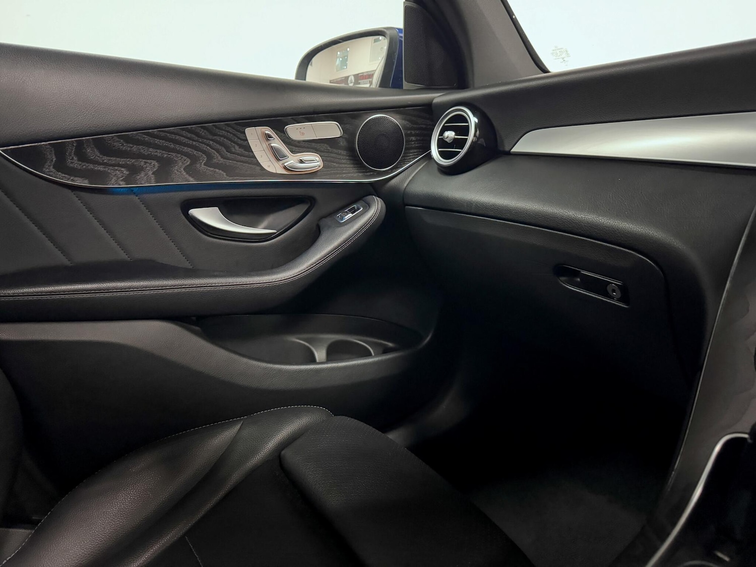 Used Mercedes-Benz GLC 2018 for sale - 76238691: Photo 28