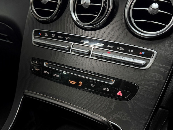Used Mercedes-Benz GLC 2018 for sale - 76238691: Photo 31