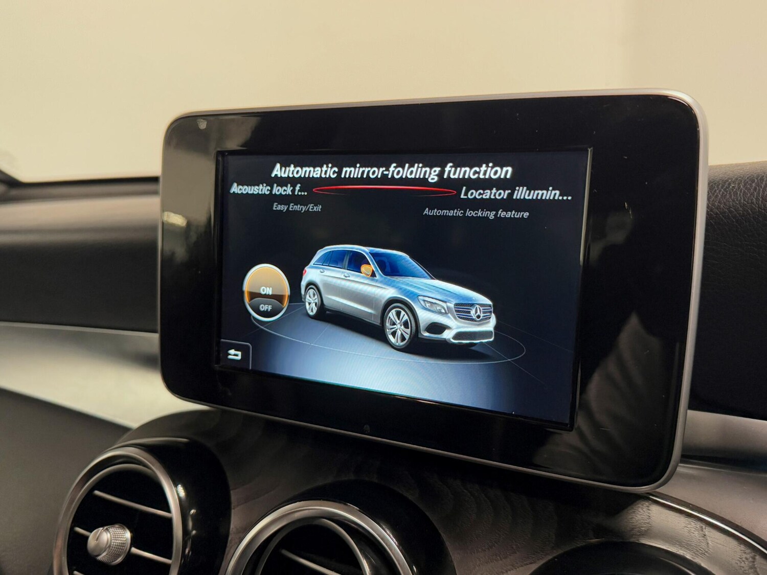 Used Mercedes-Benz GLC 2018 for sale - 76238691: Photo 51