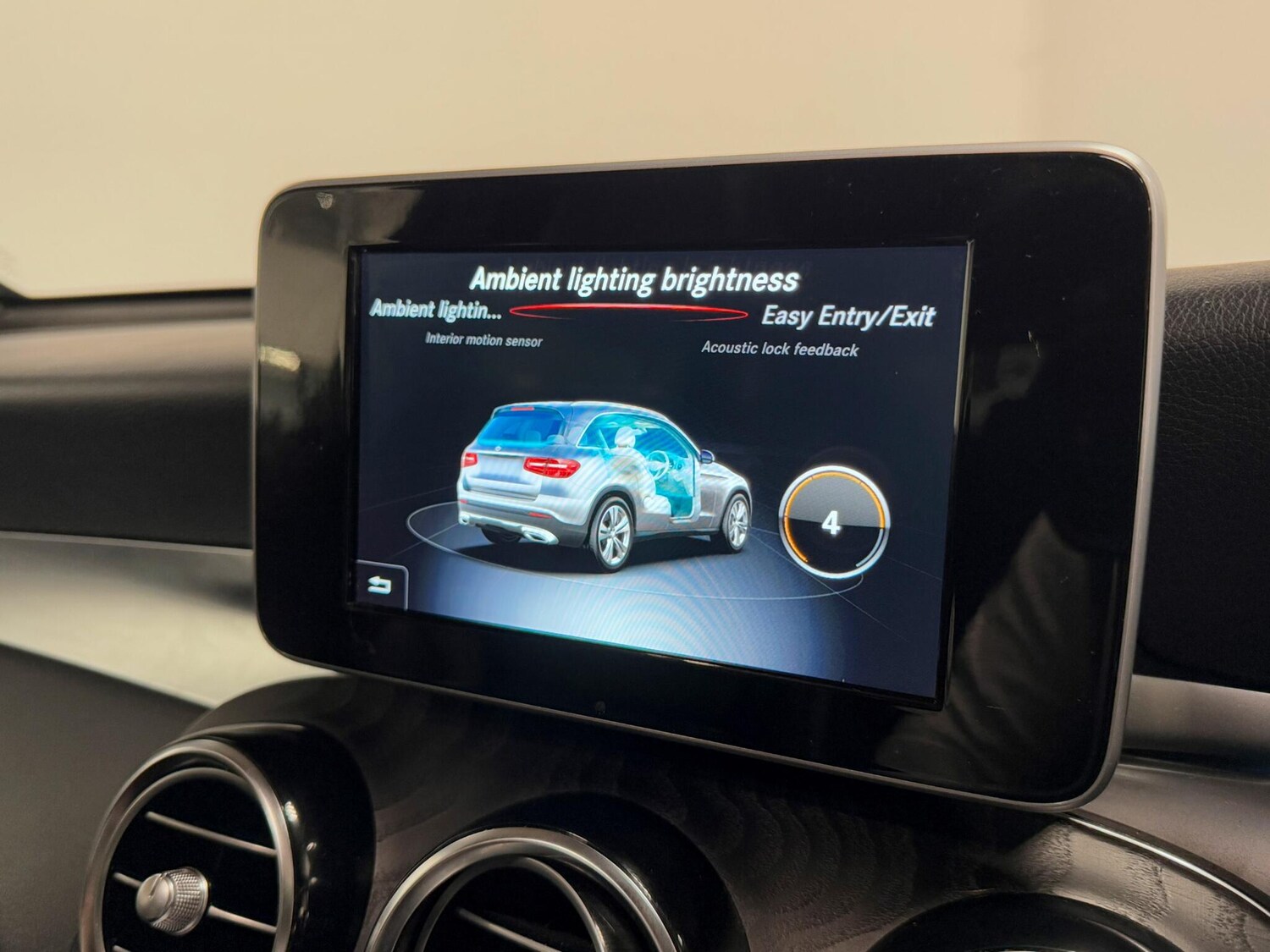 Used Mercedes-Benz GLC 2018 for sale - 76238691: Photo 59