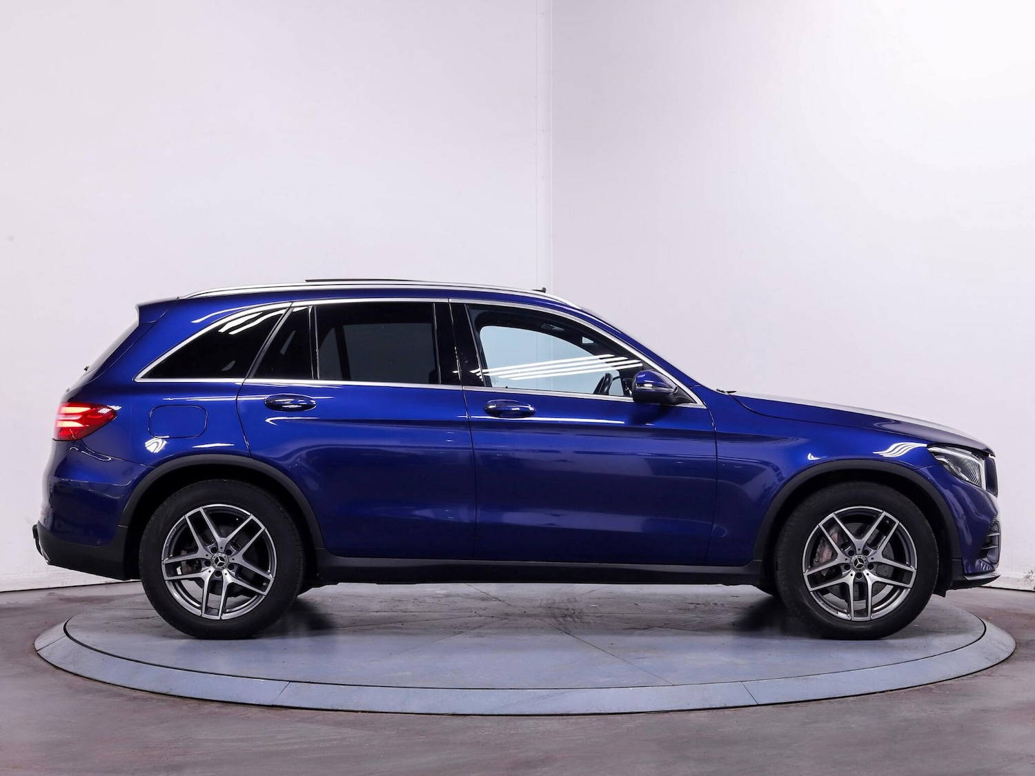 Used Mercedes-Benz GLC 2018 for sale - 76238691: Photo 8