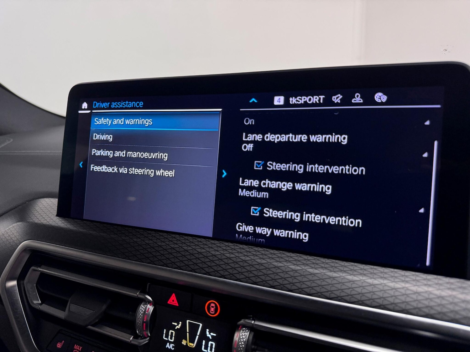 Used BMW X4 2022 for sale - 75645562: Photo 54