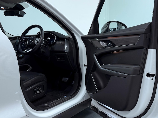 Used Jaguar F-Pace 2022 for sale - 75458689: Photo 16