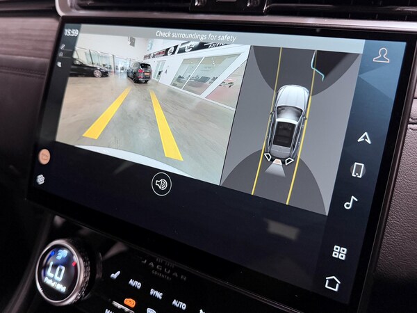 Used Jaguar F-Pace 2022 for sale - 75458689: Photo 49