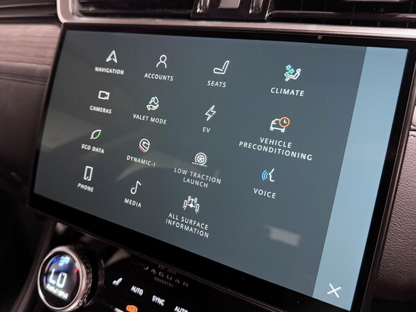 Used Jaguar F-Pace 2022 for sale - 75458689: Photo 52