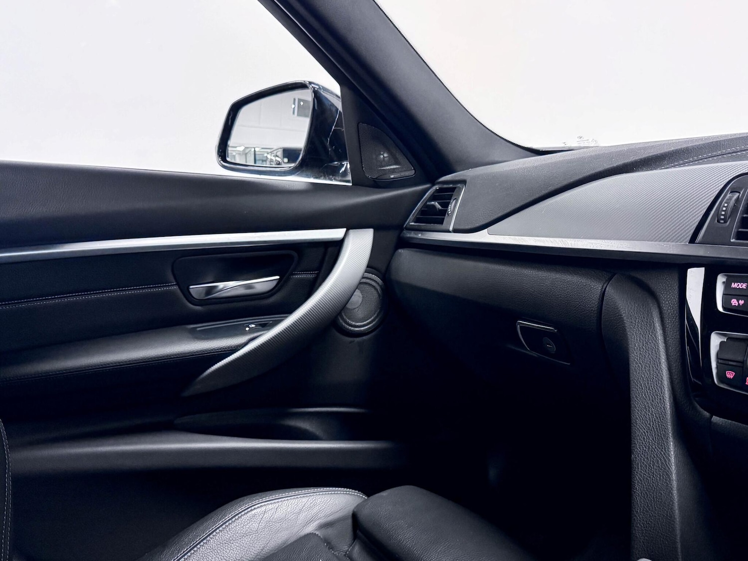 Used BMW 3 Series 2018 for sale - 76549721: Photo 19