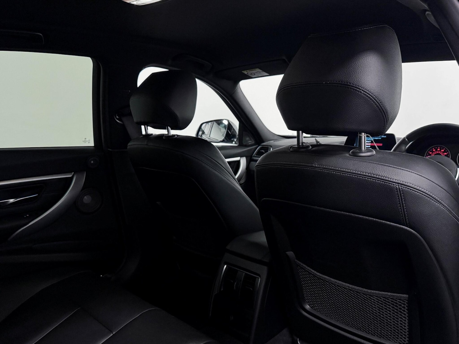 Used BMW 3 Series 2018 for sale - 76549721: Photo 32