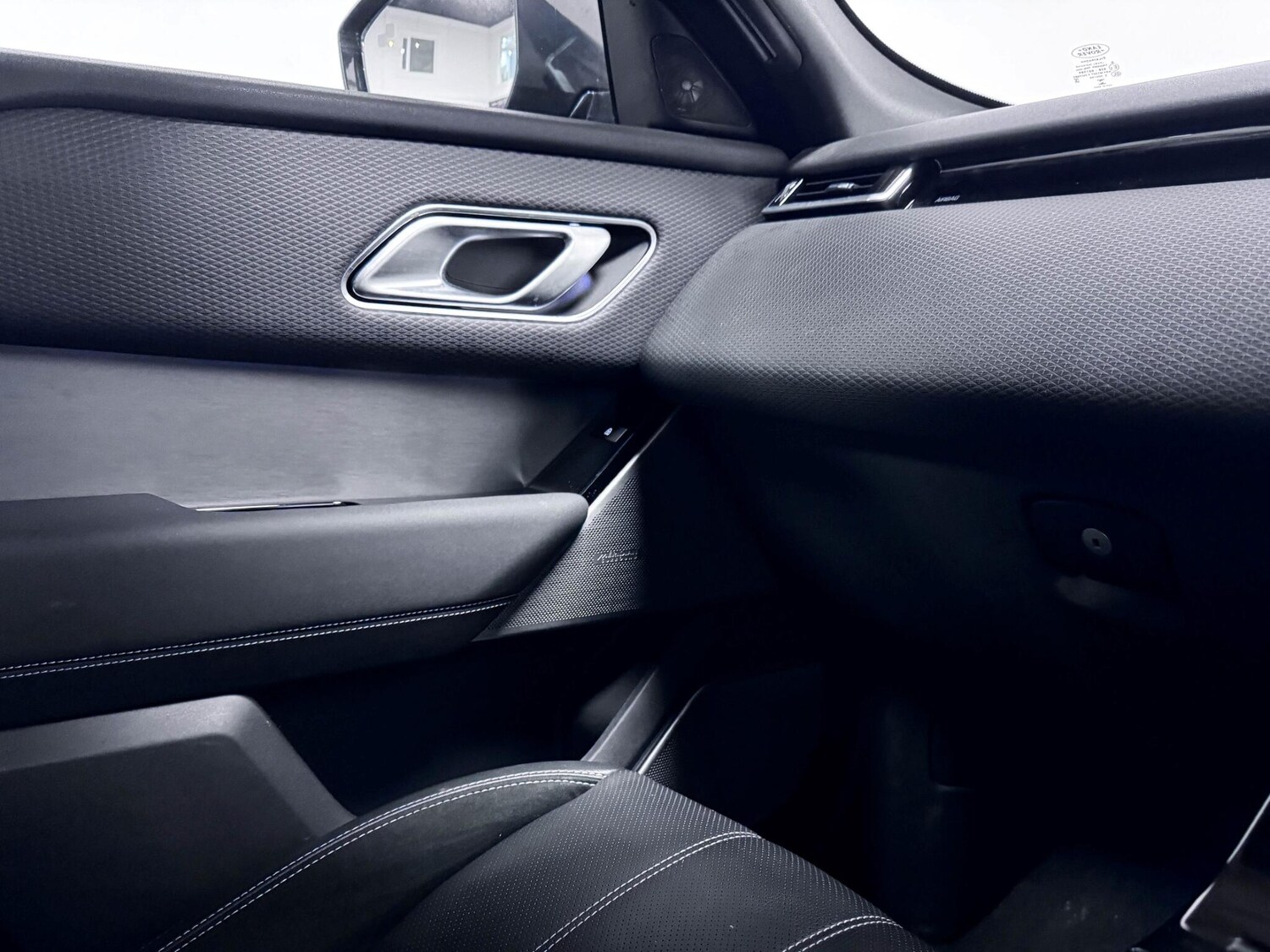 Used Land Rover Range Rover Velar 2022 for sale - 76964717: Photo 28