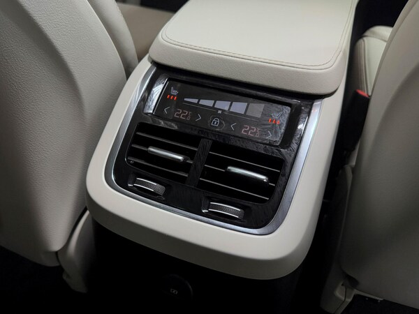 Used Volvo XC90 2021 for sale - 76042308: Photo 31