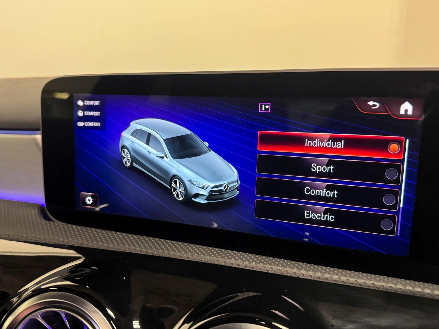 Used Mercedes-Benz A-Class 2020 for sale - 76689573: Photo 45