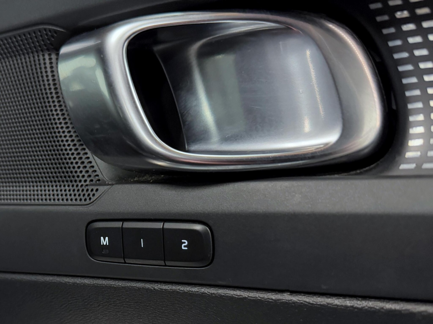 Used Volvo XC40 for sale - 76201230: Photo 18