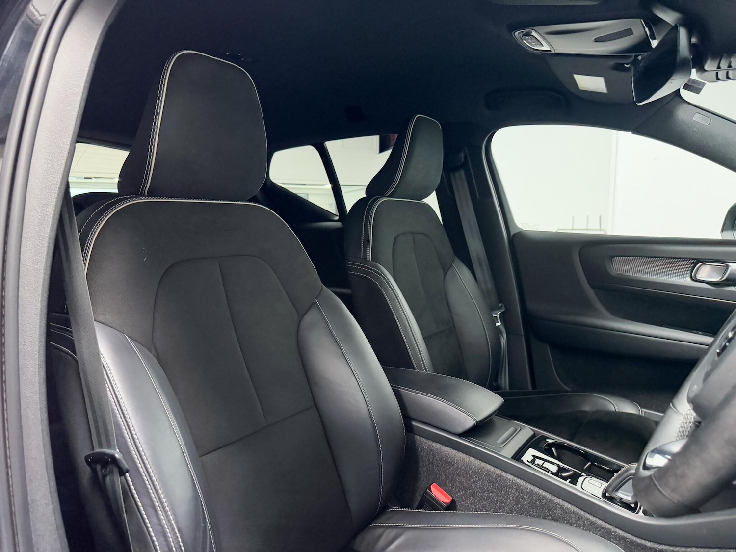 Used Volvo XC40 for sale - 76201230: Photo 24