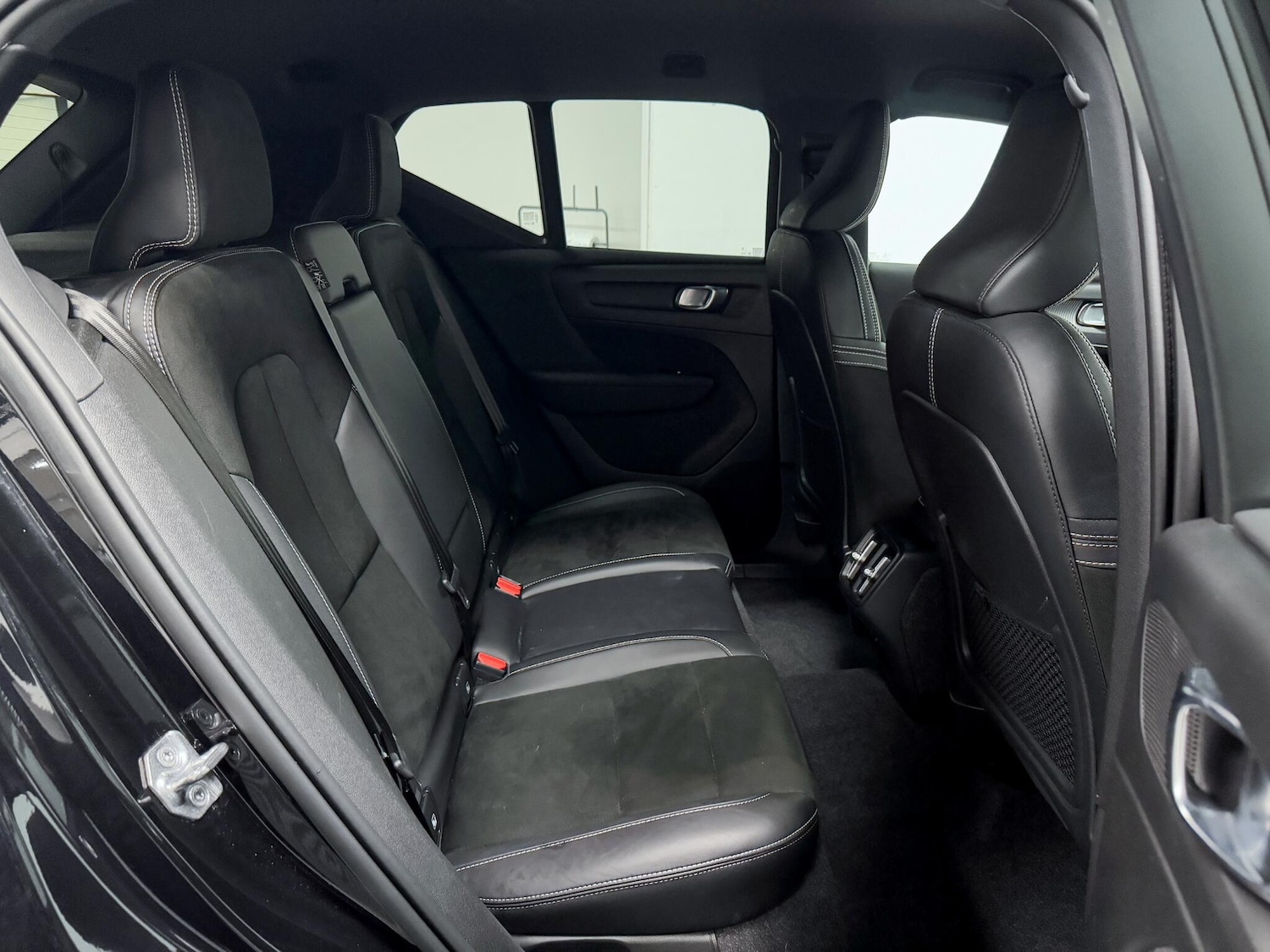 Used Volvo XC40 for sale - 76201230: Photo 26