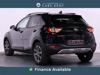 Used Kia Stonic 2018 for sale - 78318947: Photo
