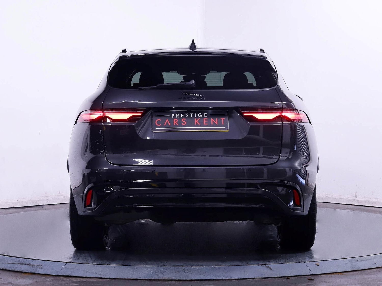 Used Jaguar F-Pace 2024 for sale - 76561863: Photo 11