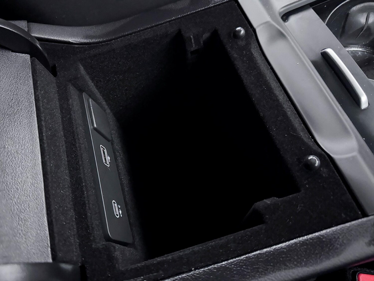 Used Jaguar F-Pace 2024 for sale - 76561863: Photo 31