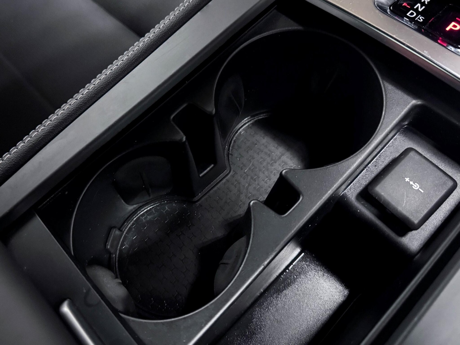 Used Jaguar F-Pace 2024 for sale - 76561863: Photo 32