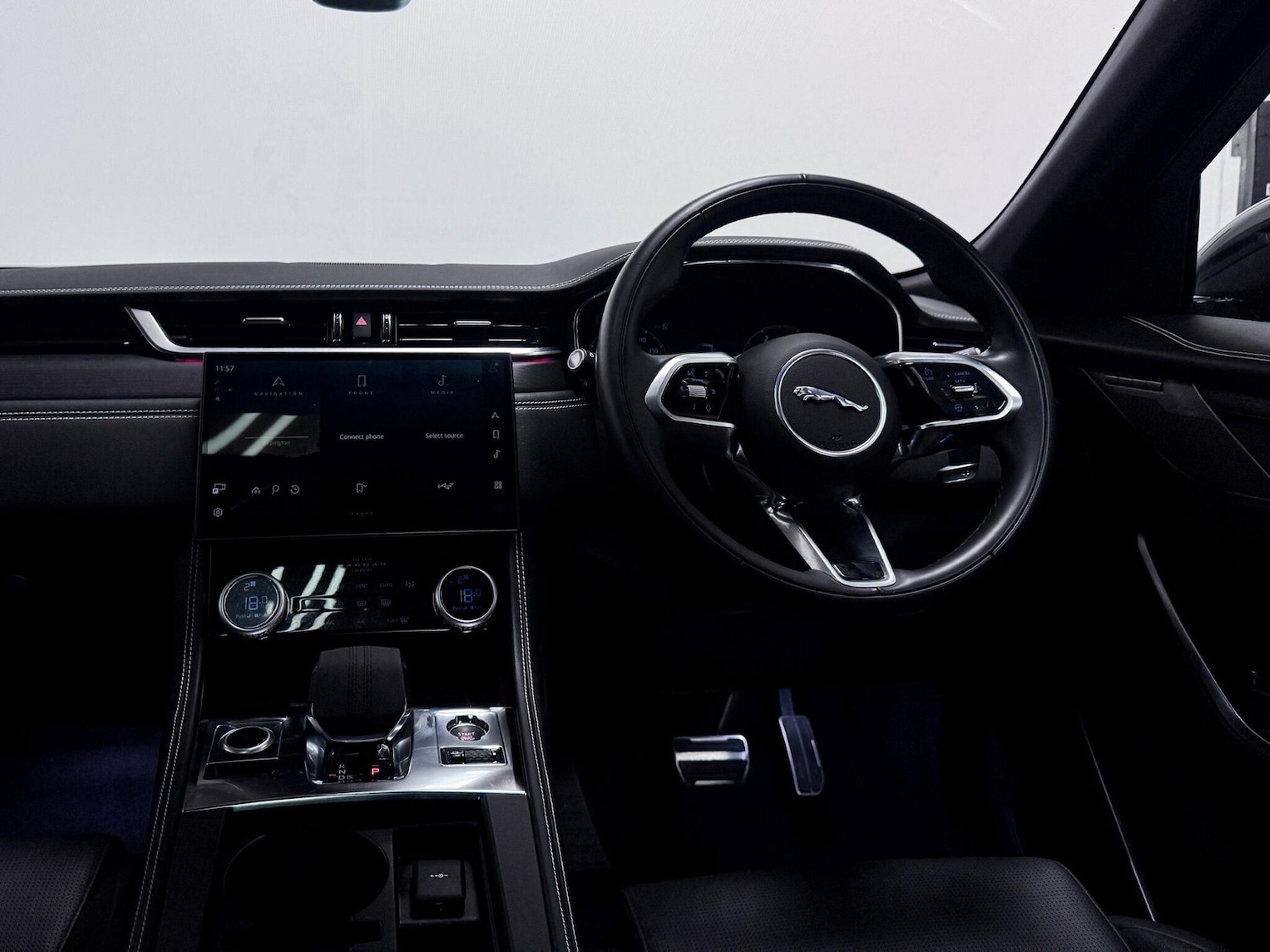 Used Jaguar F-Pace 2024 for sale - 76561863: Photo 37