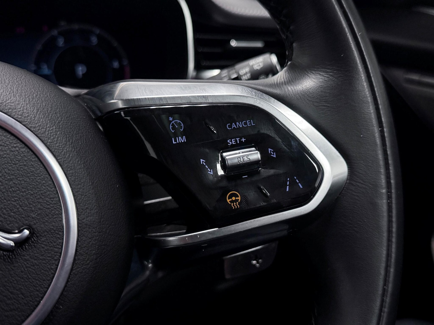 Used Jaguar F-Pace 2024 for sale - 76561863: Photo 41