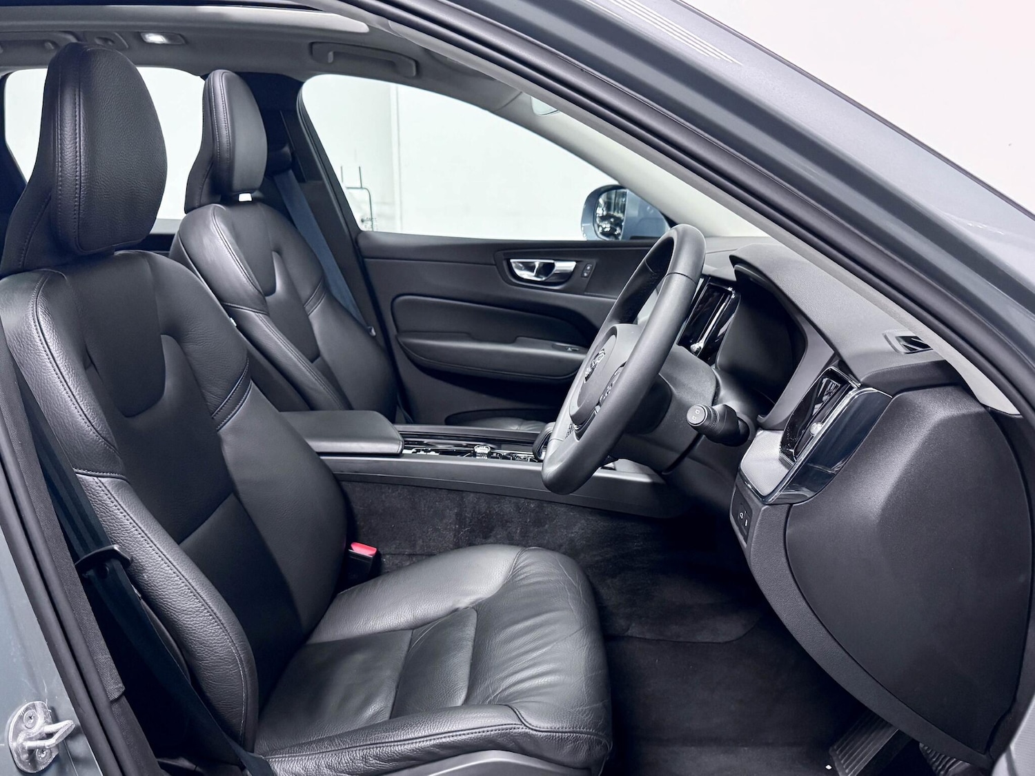 Used Volvo XC60 2022 for sale - 77143014: Photo 19