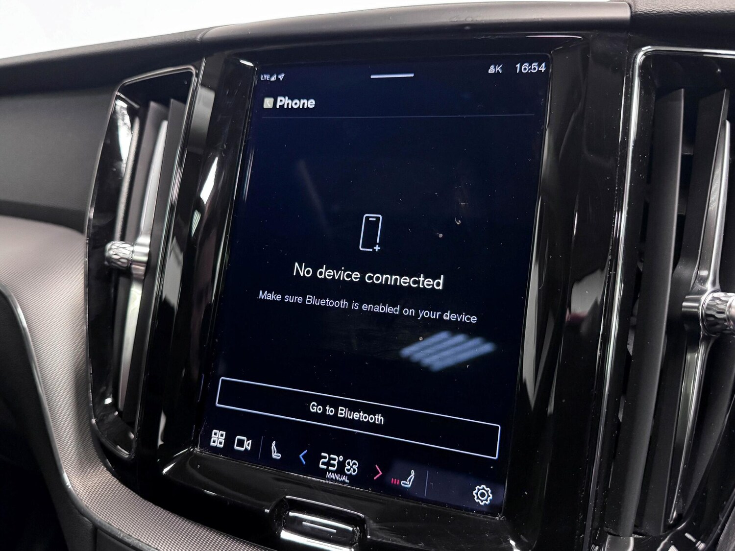 Used Volvo XC60 2022 for sale - 77143014: Photo 38