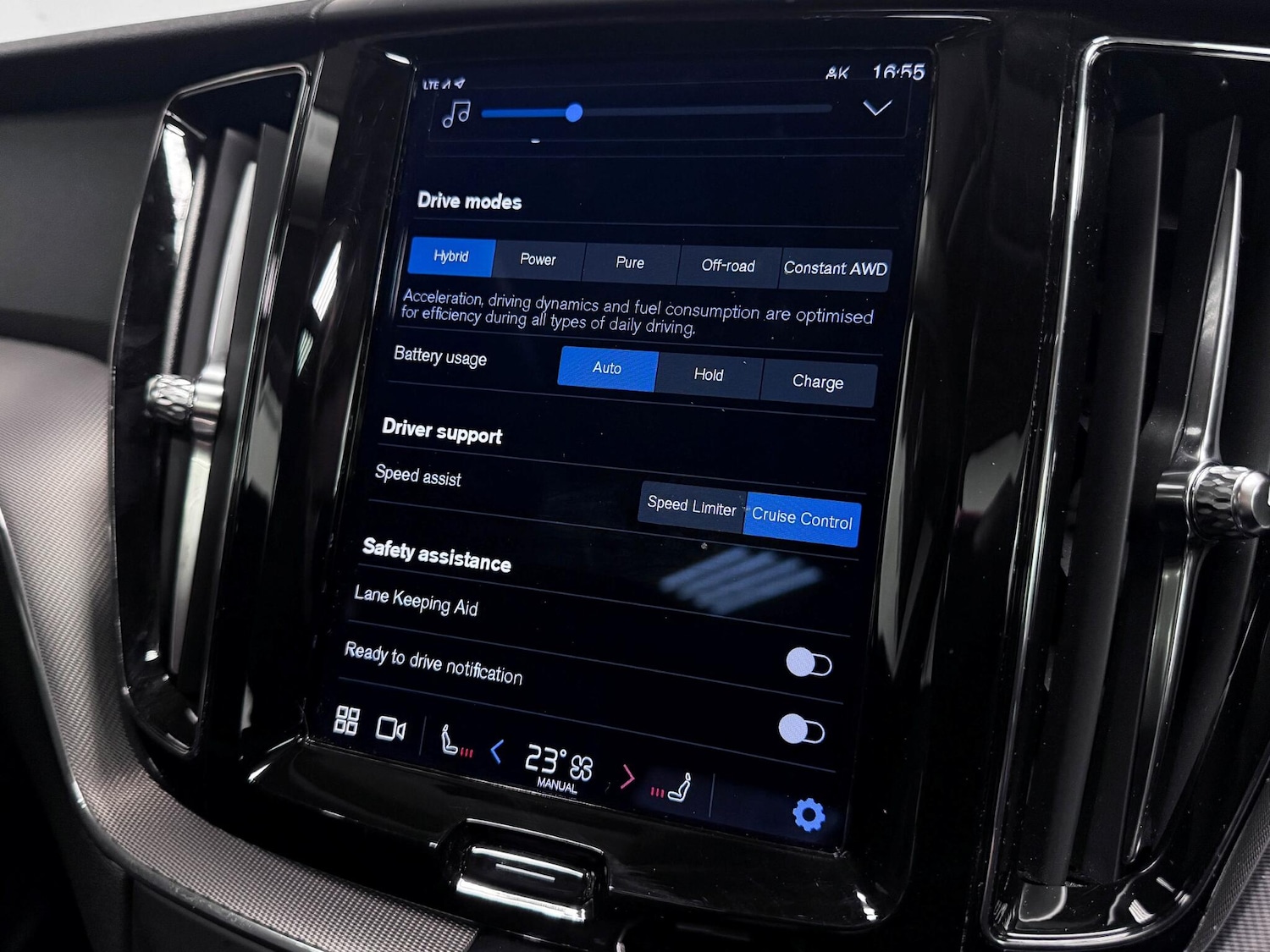 Used Volvo XC60 2022 for sale - 77143014: Photo 42