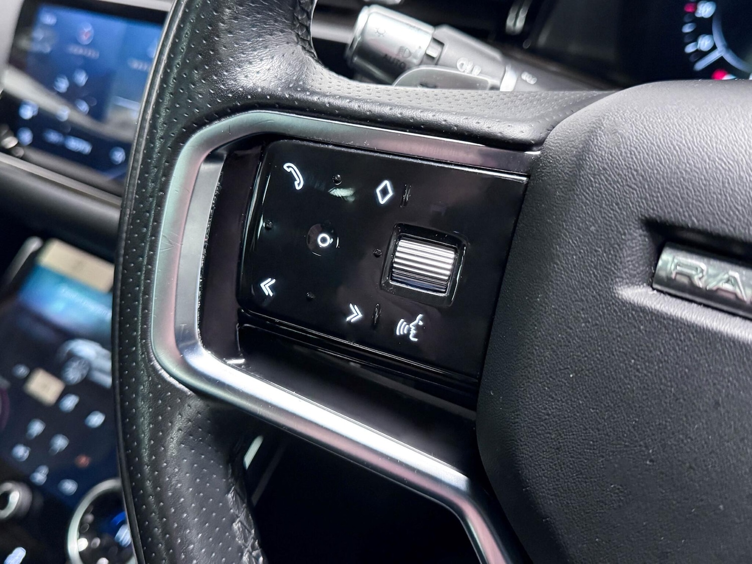 Used Land Rover Range Rover Evoque 2021 for sale - 77028919: Photo 33