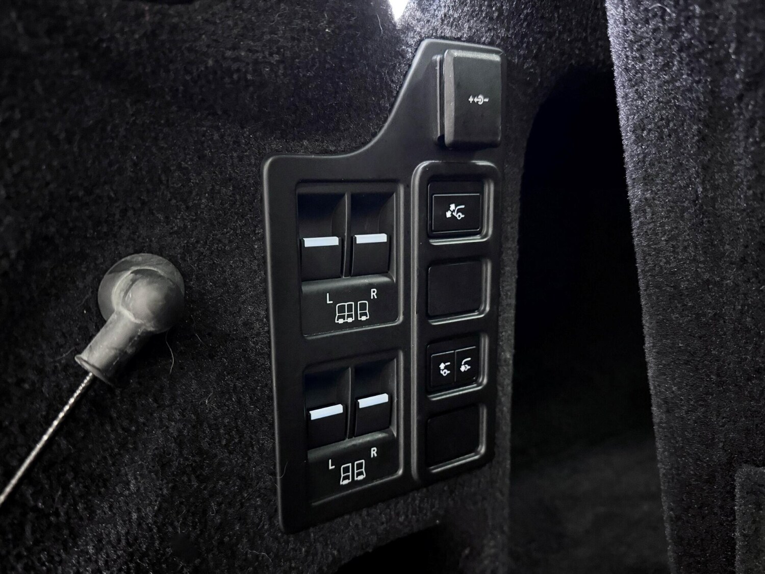 Used Land Rover Discovery 2022 for sale - 76886911: Photo 13