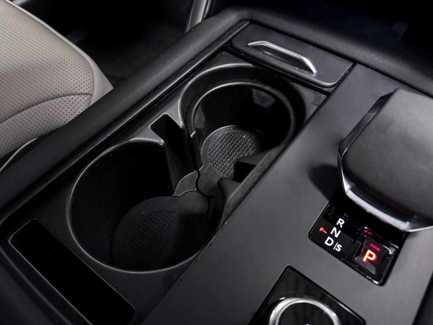 Used Land Rover Discovery 2022 for sale - 76886911: Photo 37