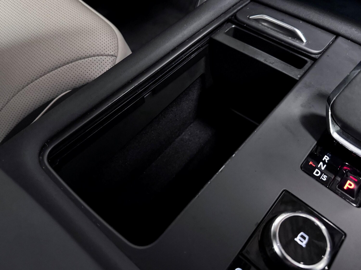 Used Land Rover Discovery 2022 for sale - 76886911: Photo 38