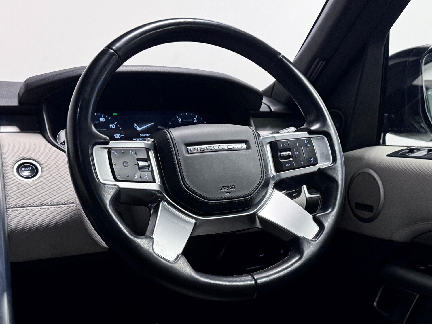 Used Land Rover Discovery 2022 for sale - 76886911: Photo 43