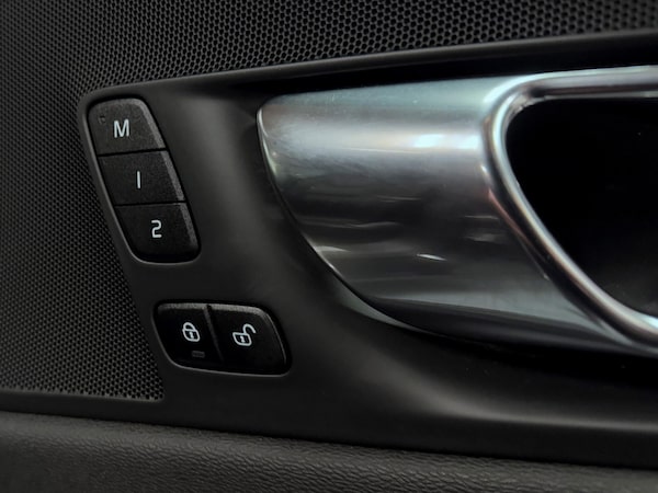 Used Volvo XC60 2021 for sale - 76189126: Photo 18