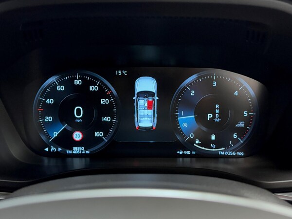 Used Volvo XC60 2021 for sale - 76189126: Photo 38