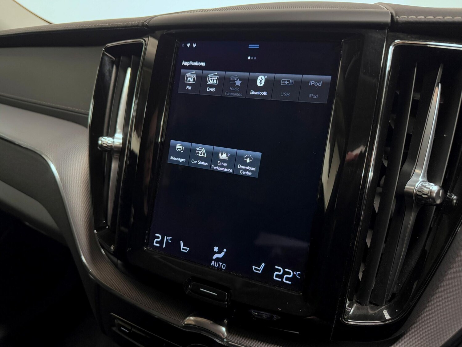 Used Volvo XC60 2021 for sale - 76189126: Photo 41