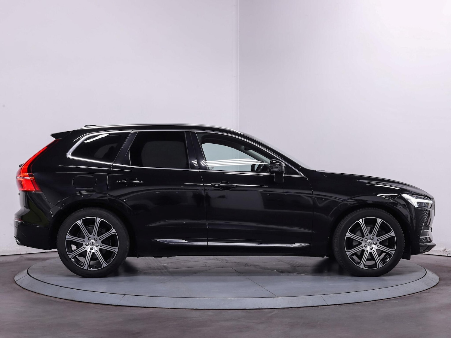 Used Volvo XC60 2021 for sale - 76189126: Photo 8