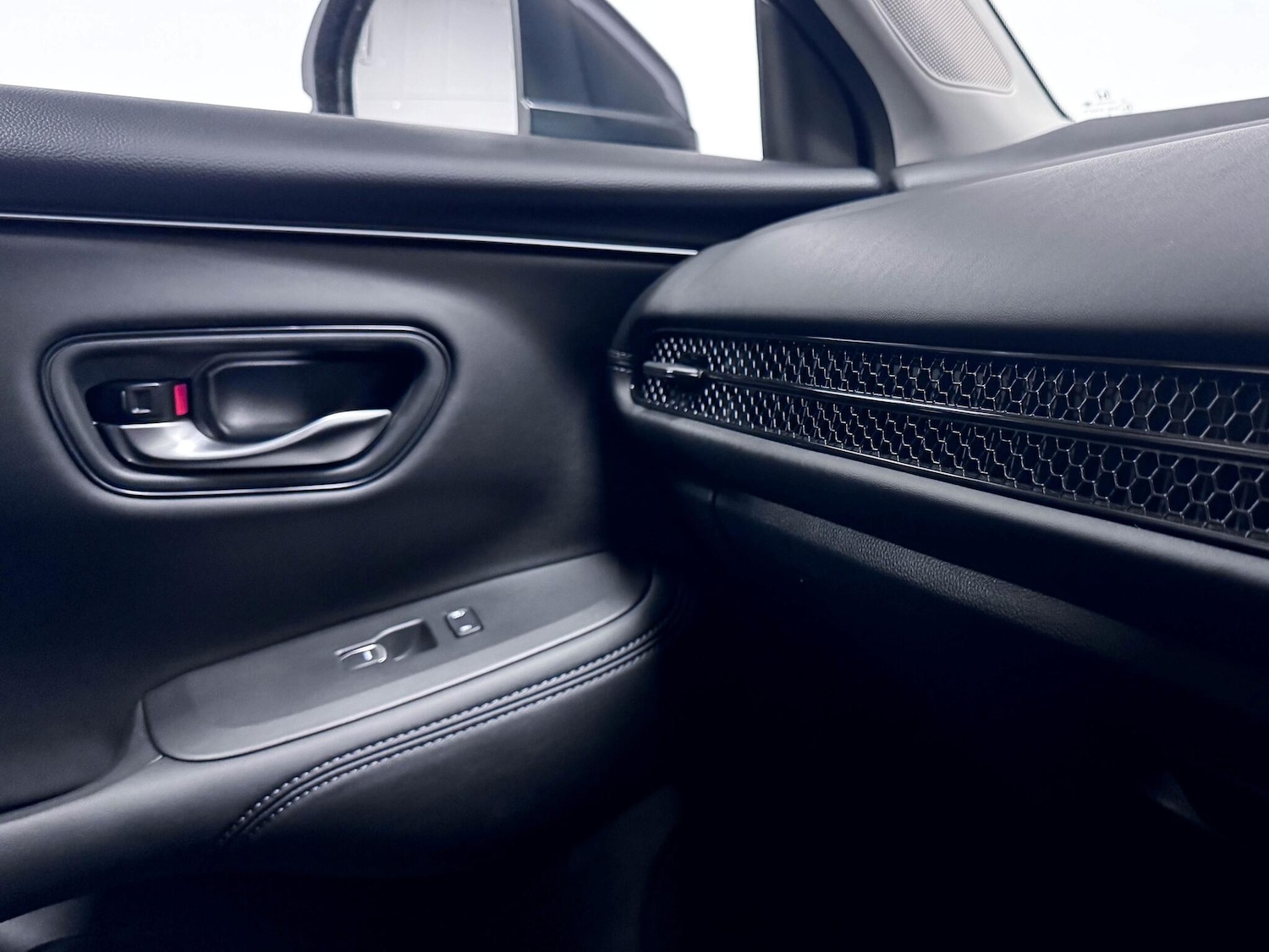 Used Honda ZR-V 2024 for sale - 76765428: Photo 24