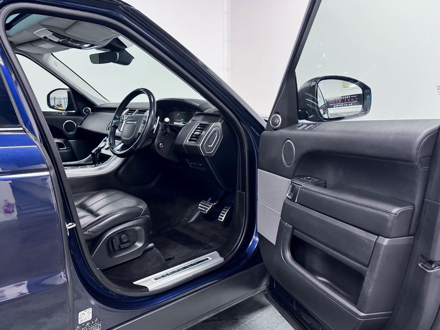 Used Land Rover Range Rover Sport 2017 for sale - 76561600: Photo 14