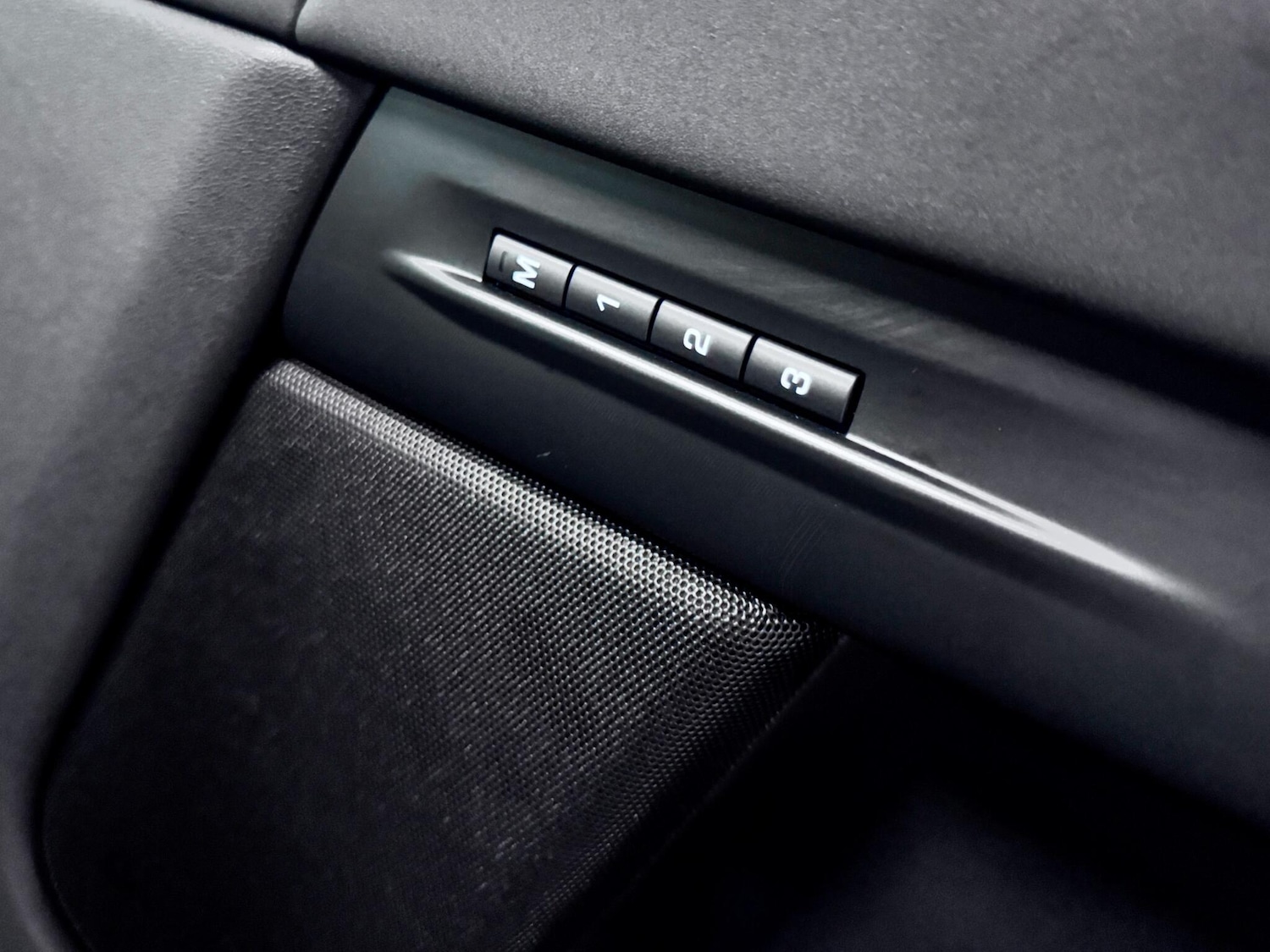 Used Land Rover Range Rover Evoque 2024 for sale - 77585610: Photo 17