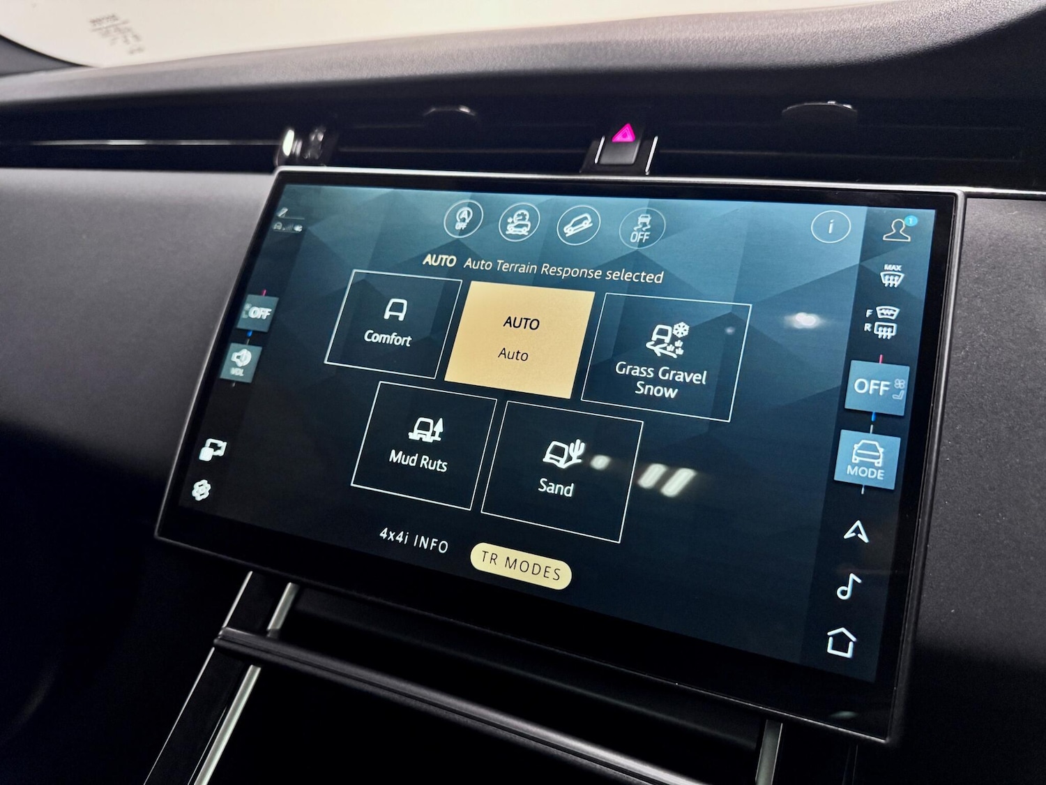 Used Land Rover Range Rover Evoque 2024 for sale - 77585610: Photo 48