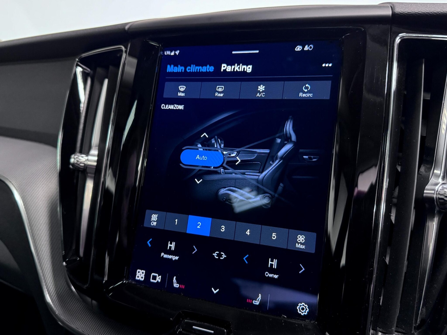 Used Volvo XC60 2022 for sale - 77191618: Photo 39