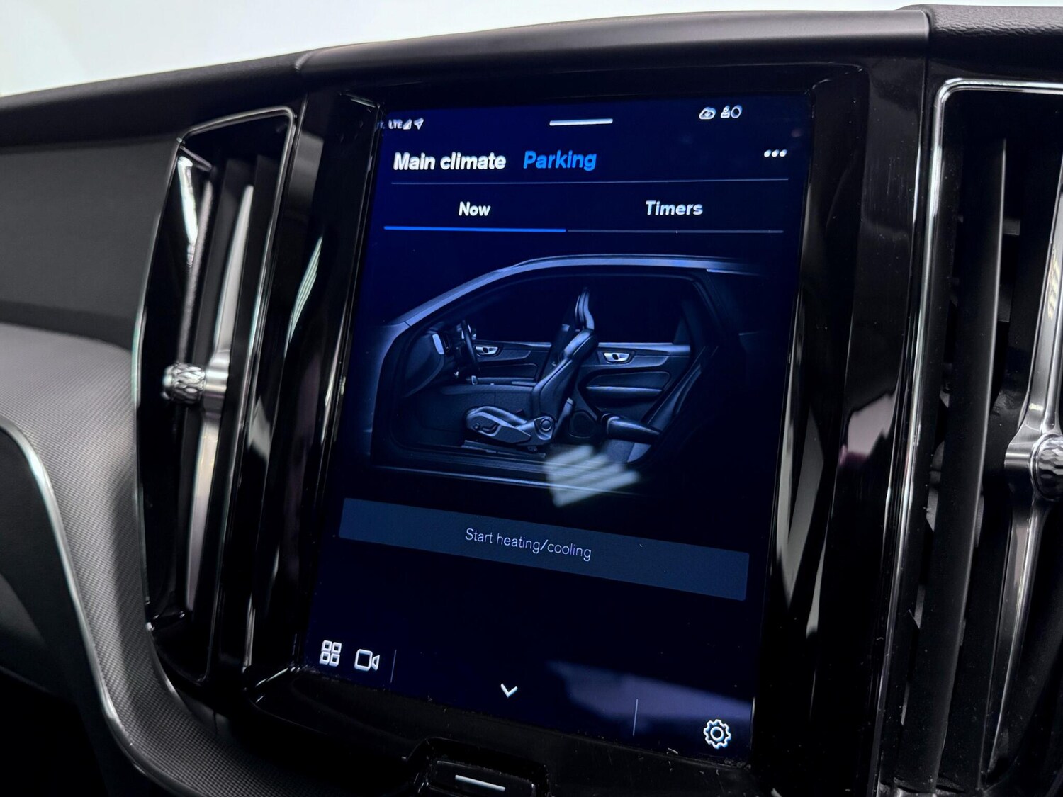 Used Volvo XC60 2022 for sale - 77191618: Photo 40