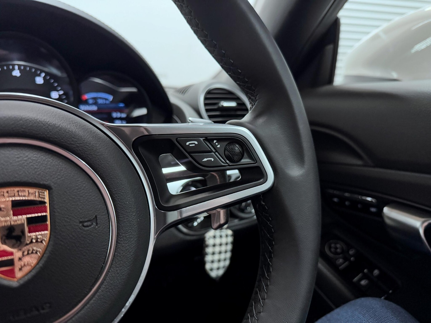 Used Porsche 718 Boxster 2024 for sale - 77467929: Photo 33