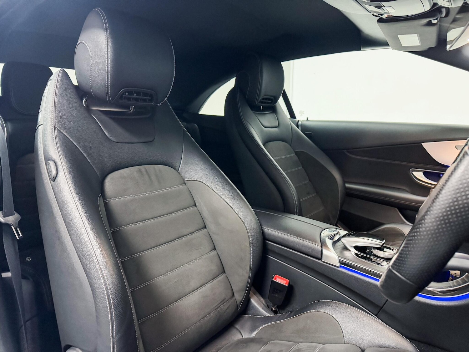Used Mercedes-Benz C-Class 2020 for sale - 76158663: Photo 32