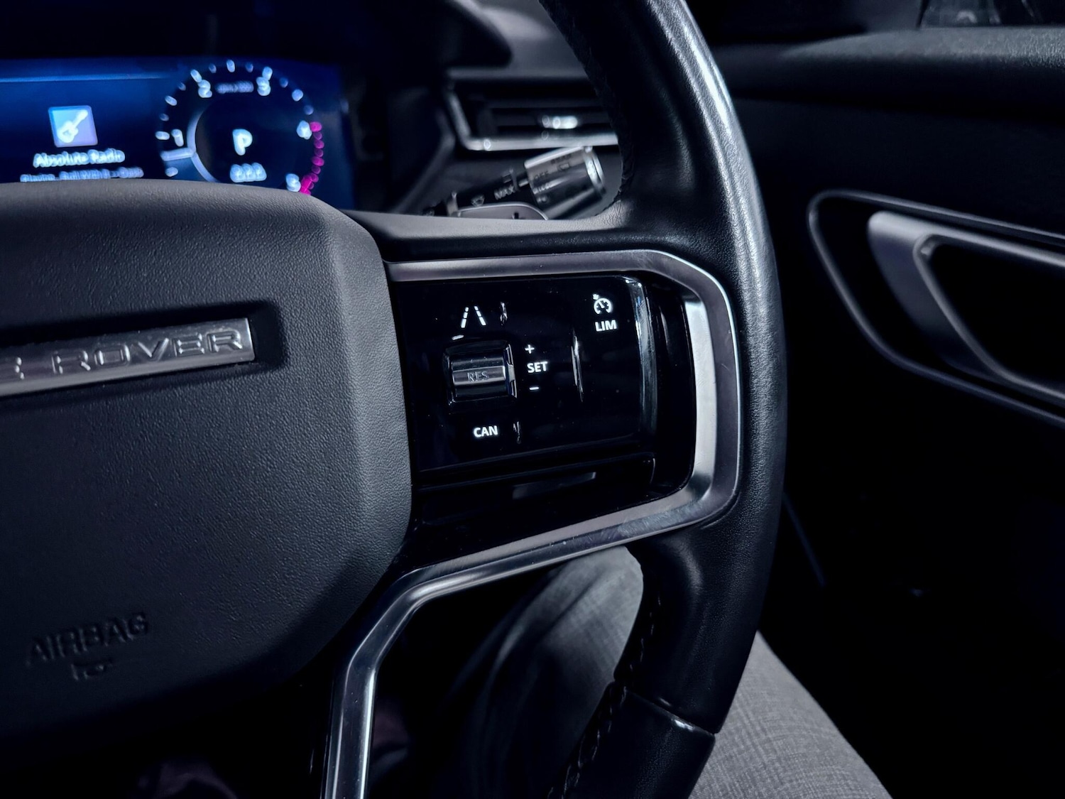 Used Land Rover Range Rover Velar 2021 for sale - 76786824: Photo 36