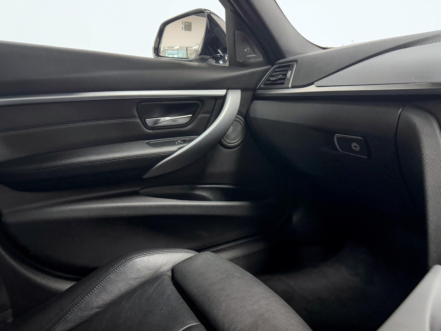 Used BMW 3 Series 2019 for sale - 76388122: Photo 27