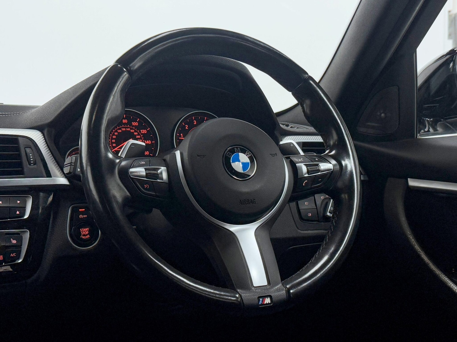 Used BMW 3 Series 2019 for sale - 76388122: Photo 34