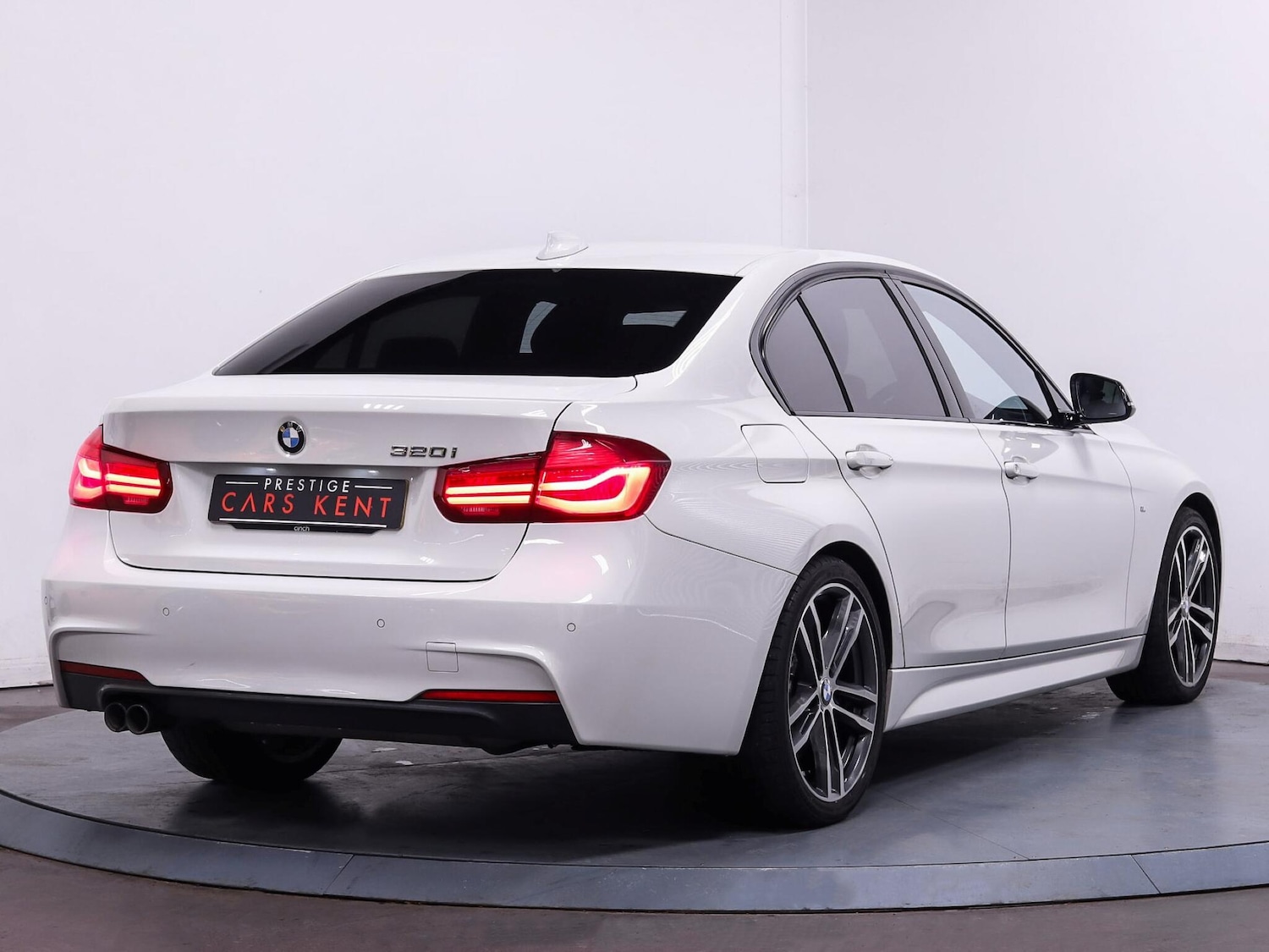 Used BMW 3 Series 2019 for sale - 76388122: Photo 9