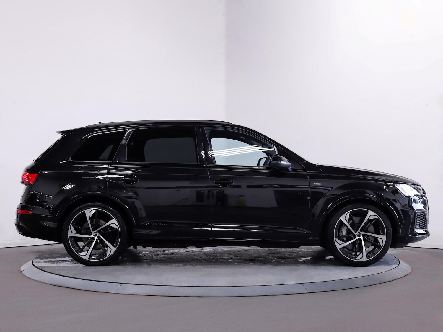 Used Audi Q7 2021 for sale - 77131107: Photo 8