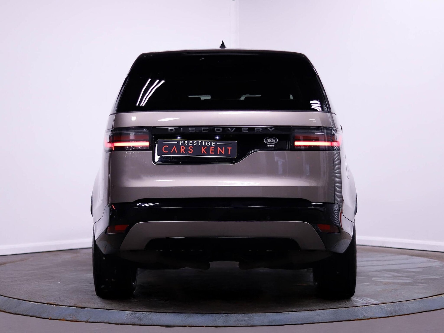 Used Land Rover Discovery 2021 for sale - 77411859: Photo 11